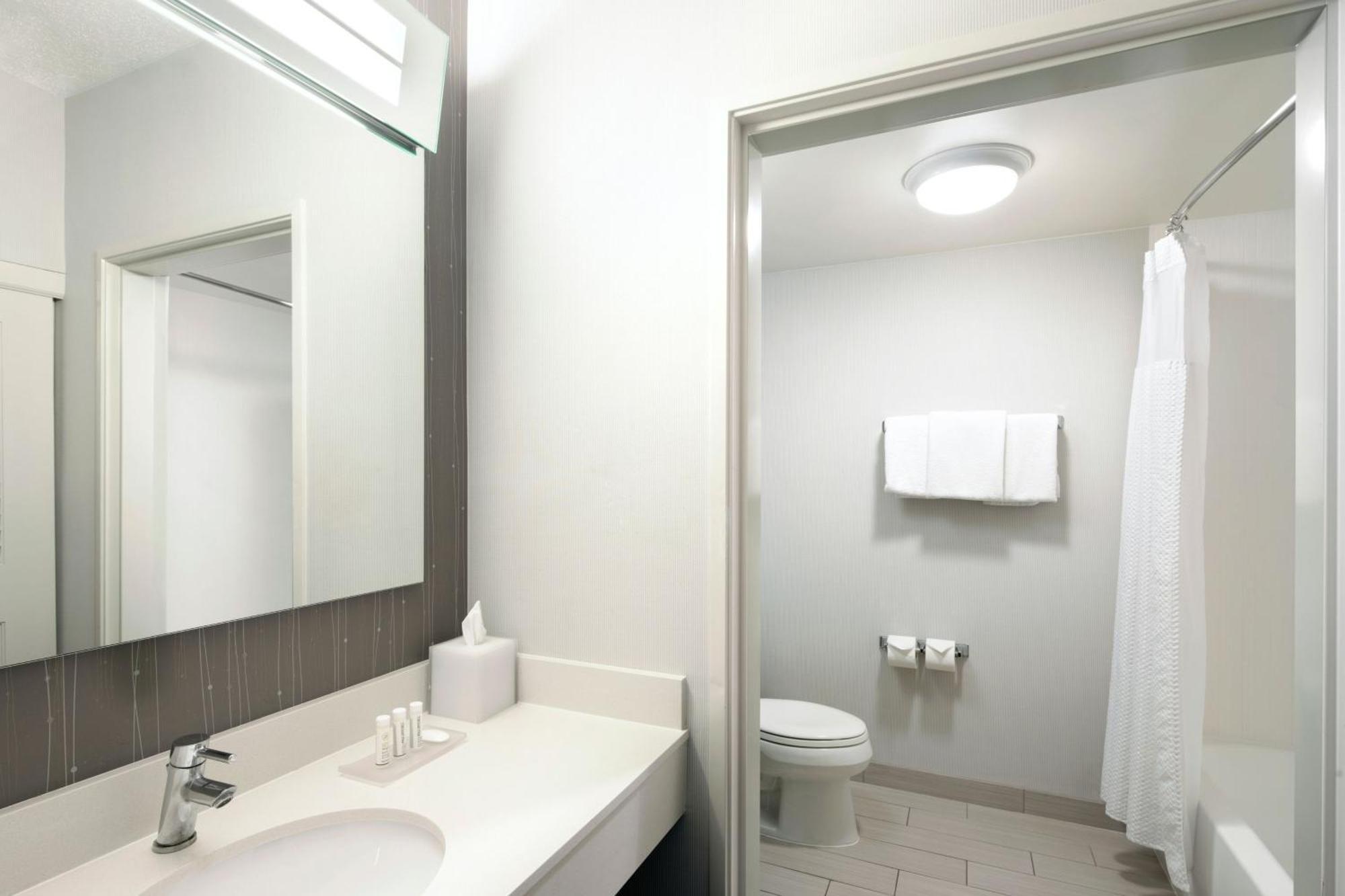 Courtyard By Marriott- Austin Round Rock Hotel Ngoại thất bức ảnh